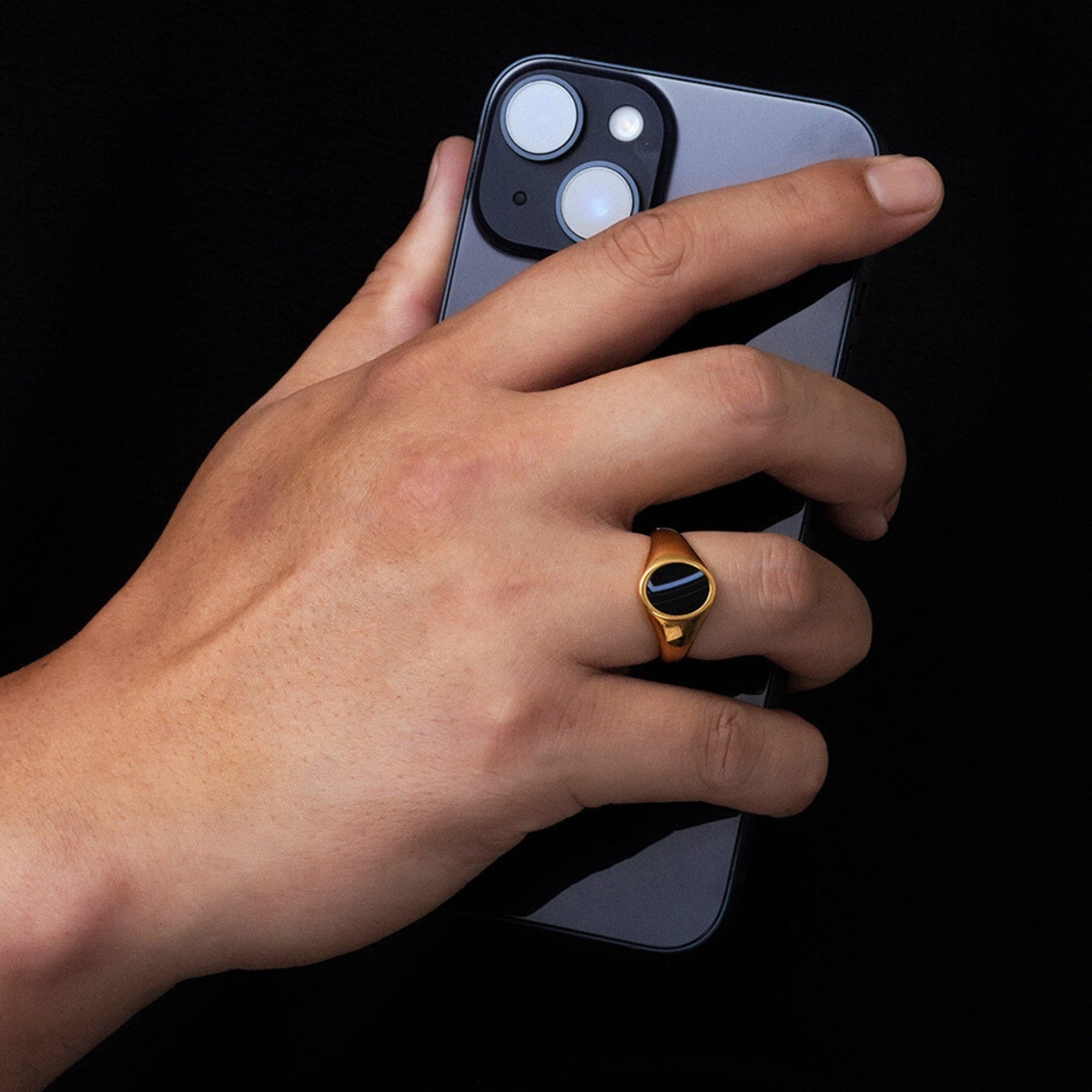 White Line Onyx Ring - Gold