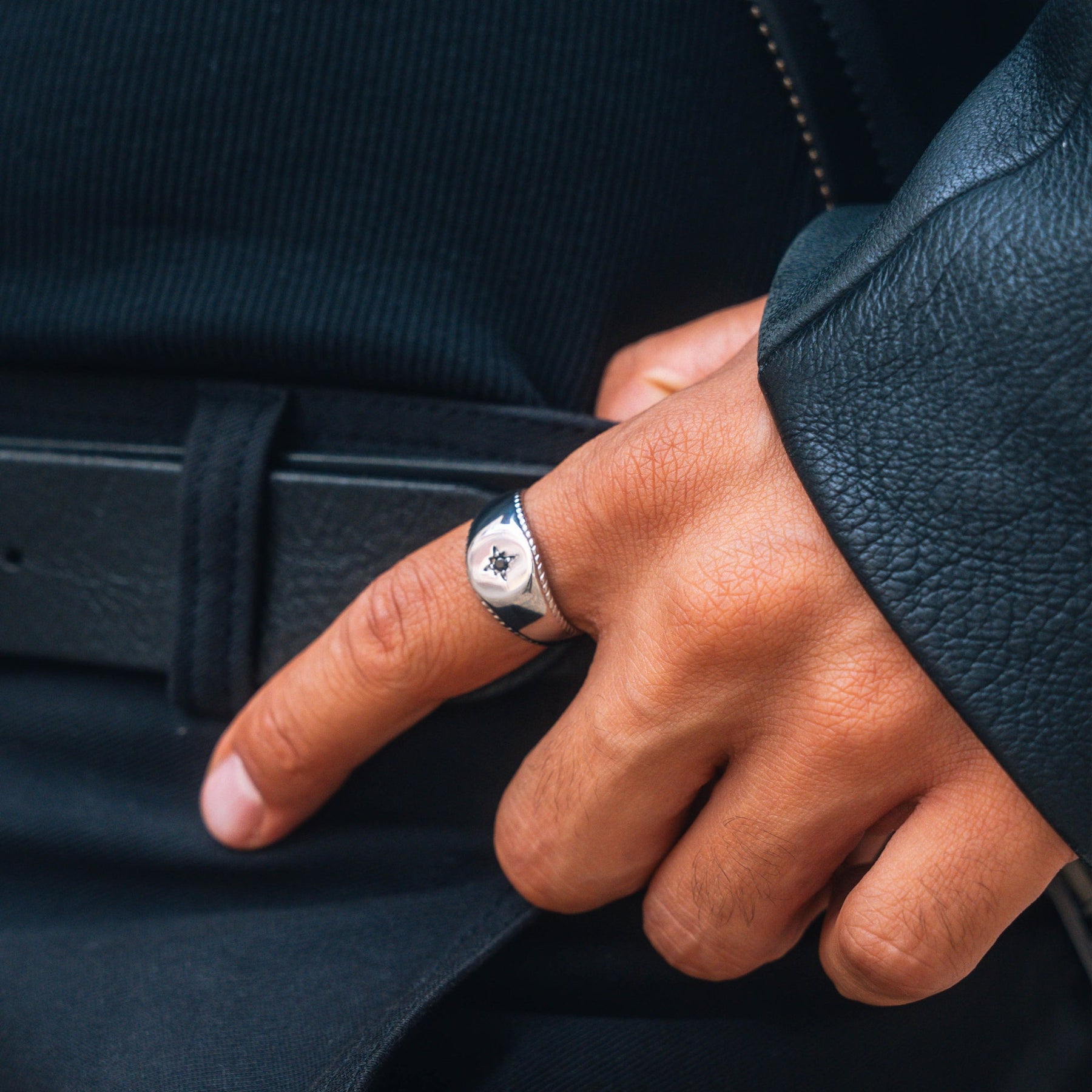 North Star Signet Black Ring - Silver