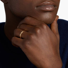 Mid-weight Comfort Fit Wedding Ring in 14k Yellow Gold (4mm)