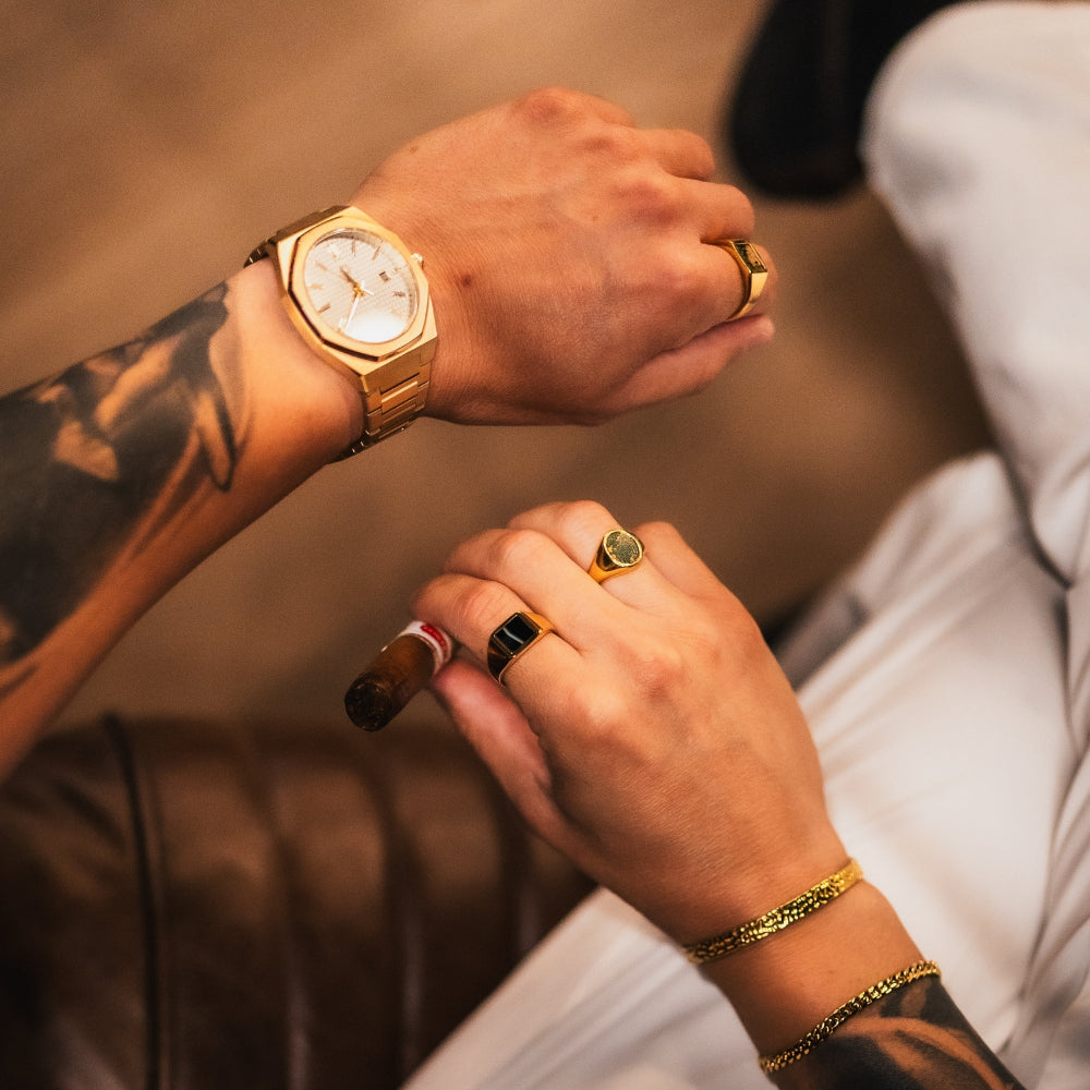 Square White Line Onyx Ring - Gold