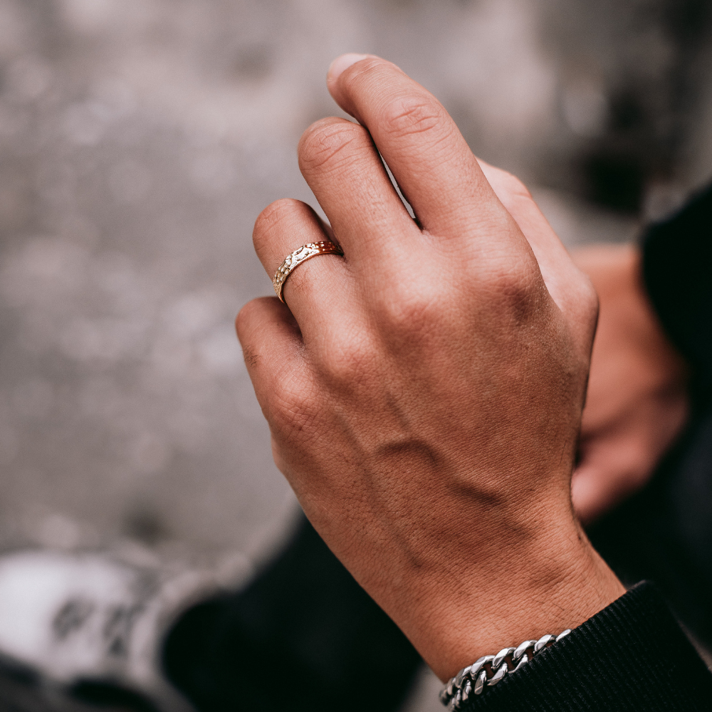 Hammered Band Ring - Gold