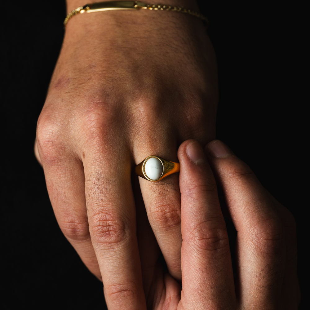 Natural Pine Signet Ring - Gold