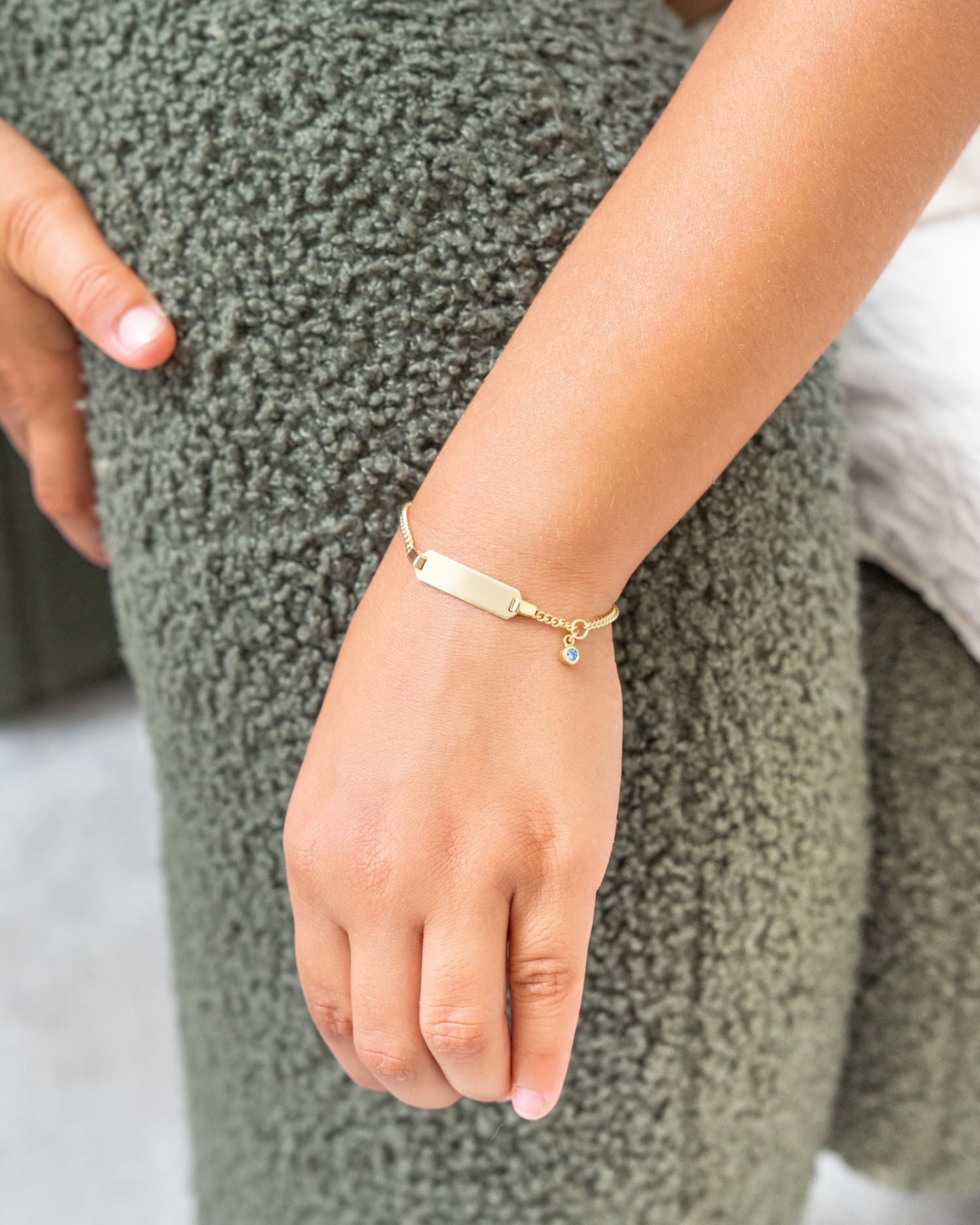 Engraving bracelet engraving plate zirconia blue