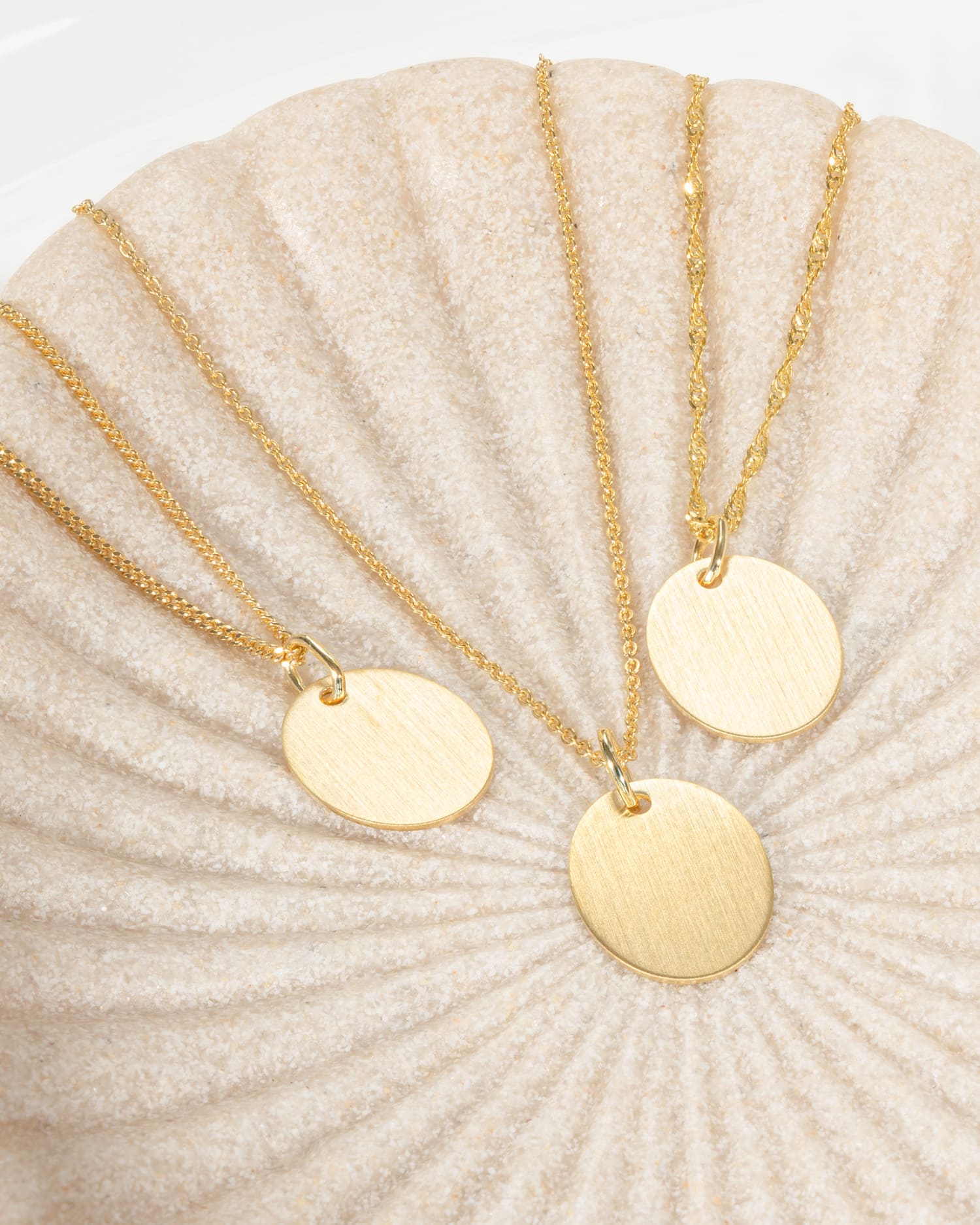 Engraving plates necklace pendant oval