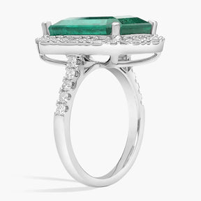 Extraordinary Collection: Emerald and Diamond Halo Statement Ring in 18k White Gold