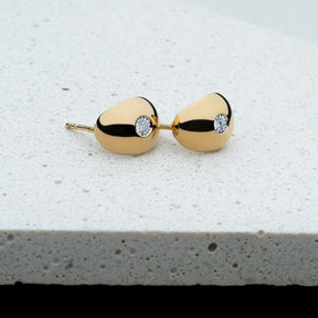 KLEORA AURORA Modern Electrum™ Miracle Plate Diamond Half Hoop Earrings