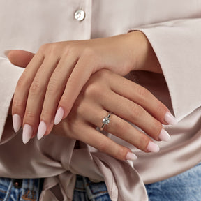 Engagement Ring Platinum Round Cut Four Claw Solitaire 1ct Diamond Ring