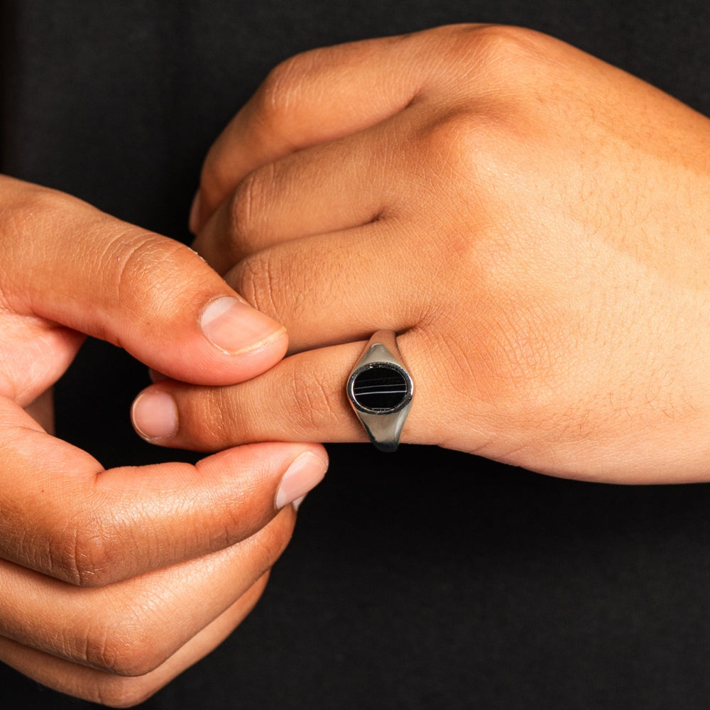 White Line Onyx Ring - Silver