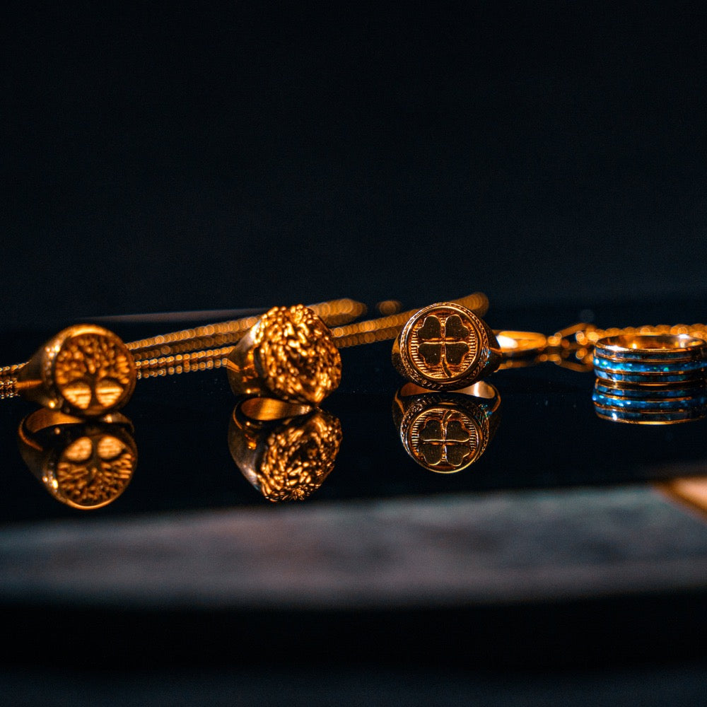 Four Leaf Clover Ring - Gold